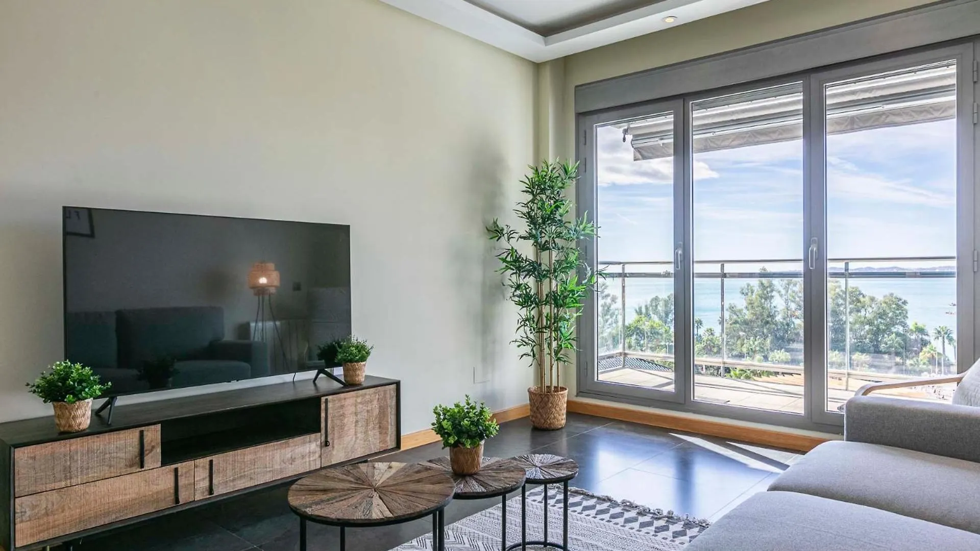Benalmadena Amazing Sea Views Apartment Spain